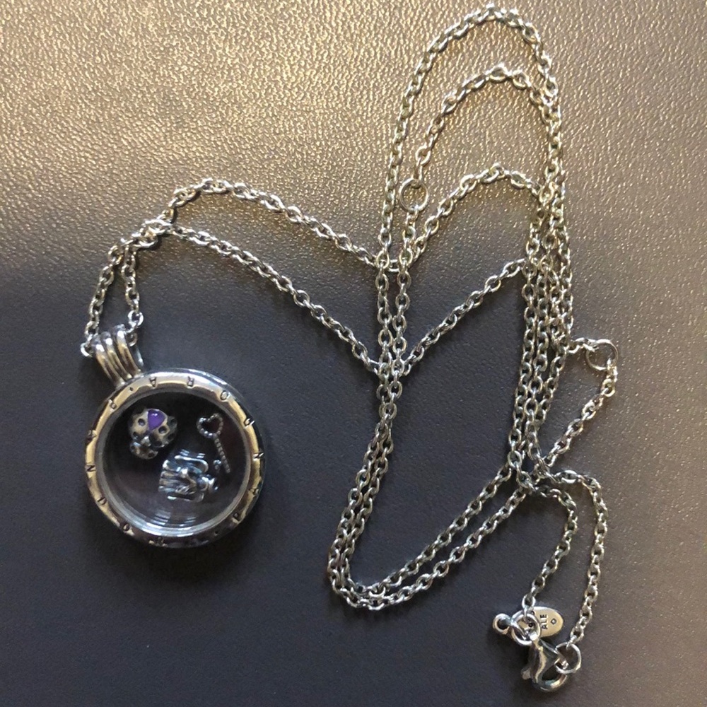 Pandora Floating Locket w/three petite charms
